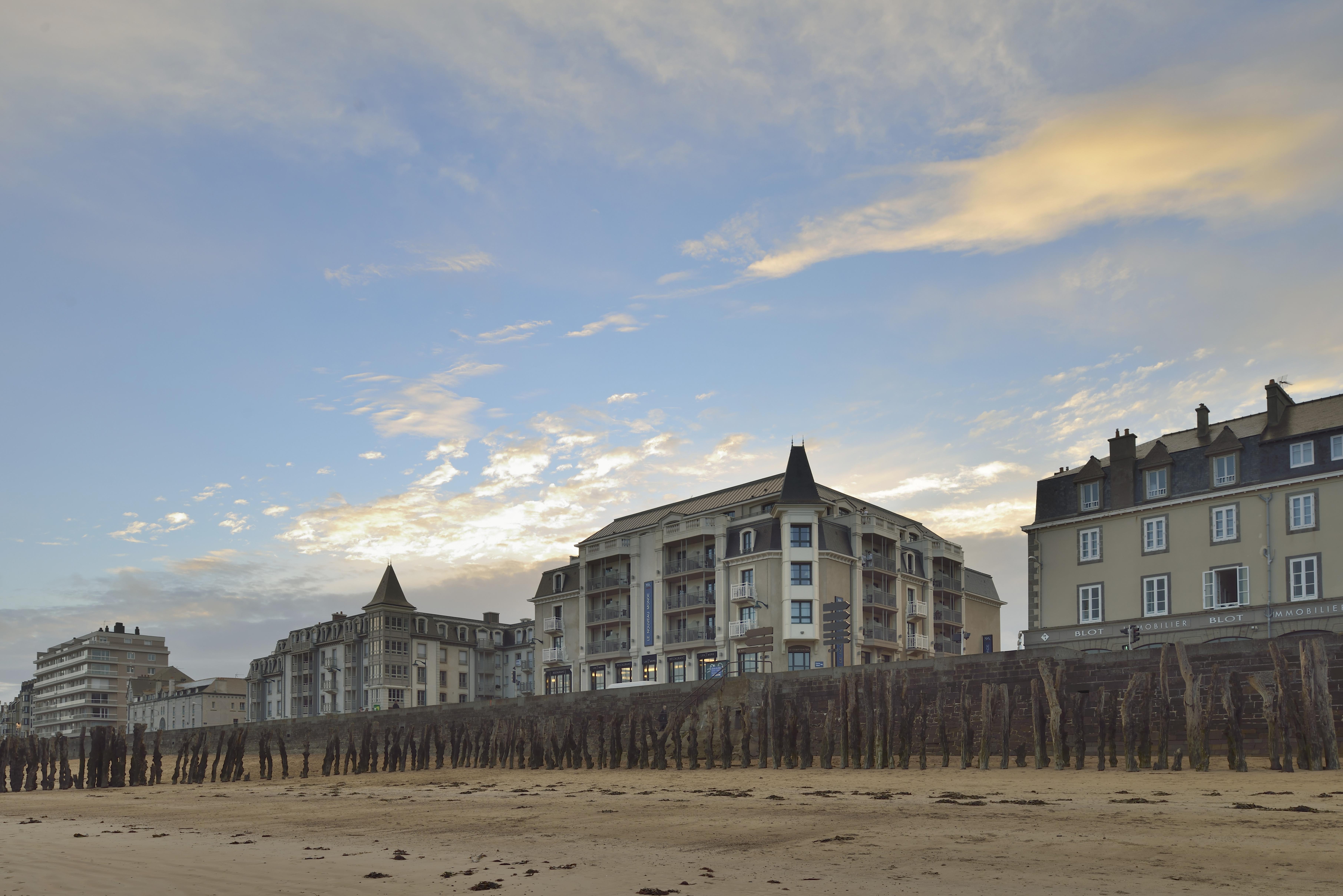 Hôtel Le Nouveau Monde Saint-Malo Exterior foto