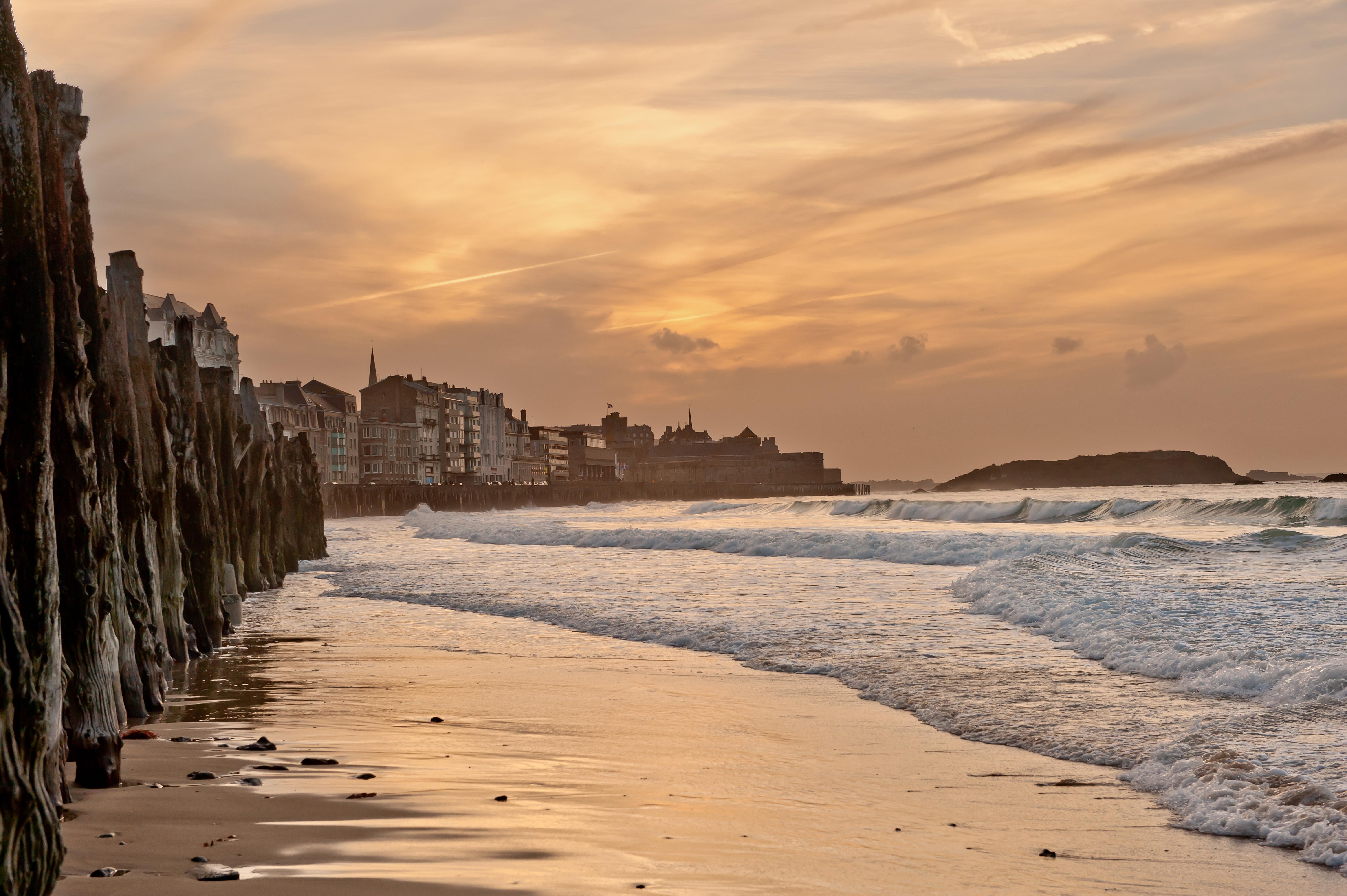 Hôtel Le Nouveau Monde Saint-Malo Exterior foto